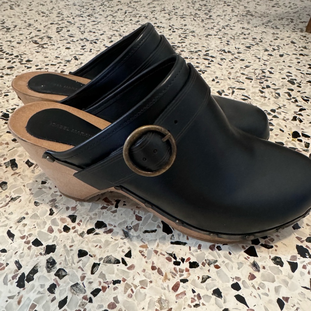 Isabel Marant luxe leather Titya clog. Worn just twice, more than 50%off retail.